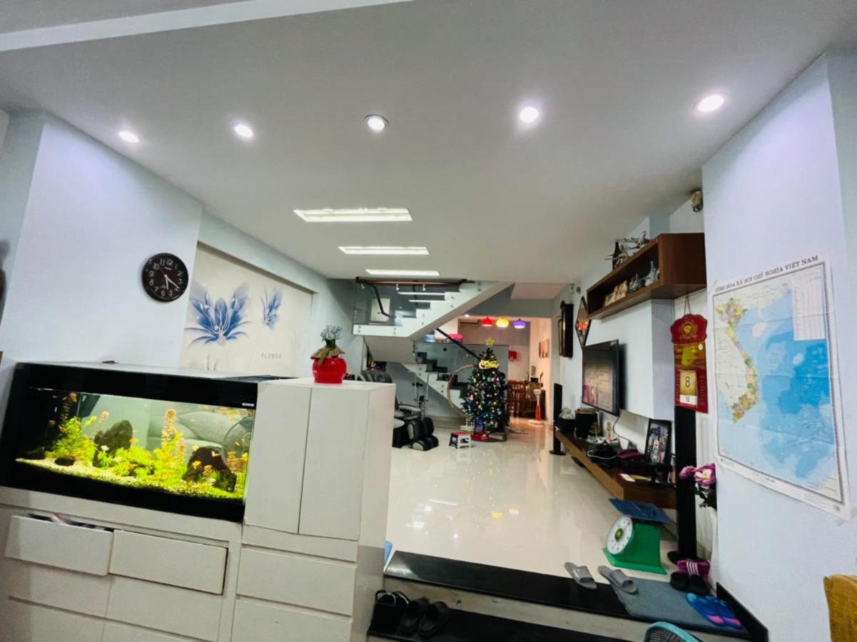 Helen'S Homestay Хошимин Экстерьер фото